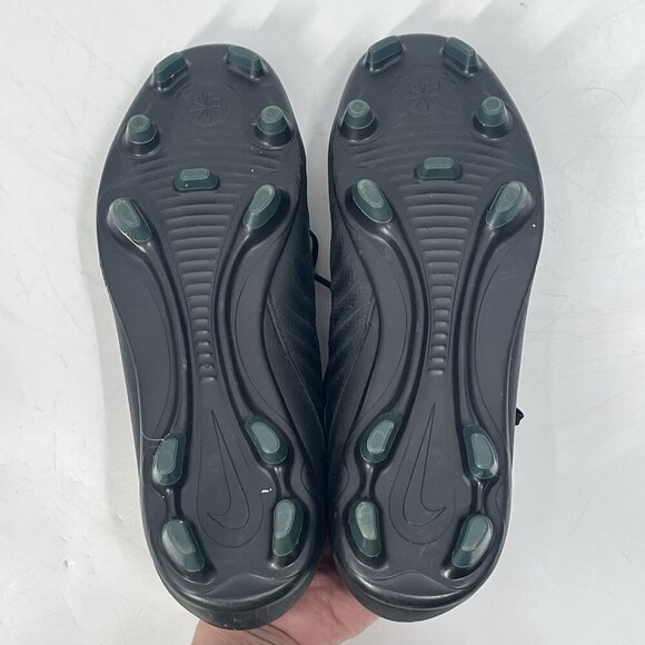 Nike Black Soccer Cleats FJ2557-002 Sz Youth 6 - Picture 6 of 6